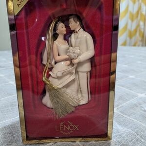 Lenox Wedding Ornament 2005